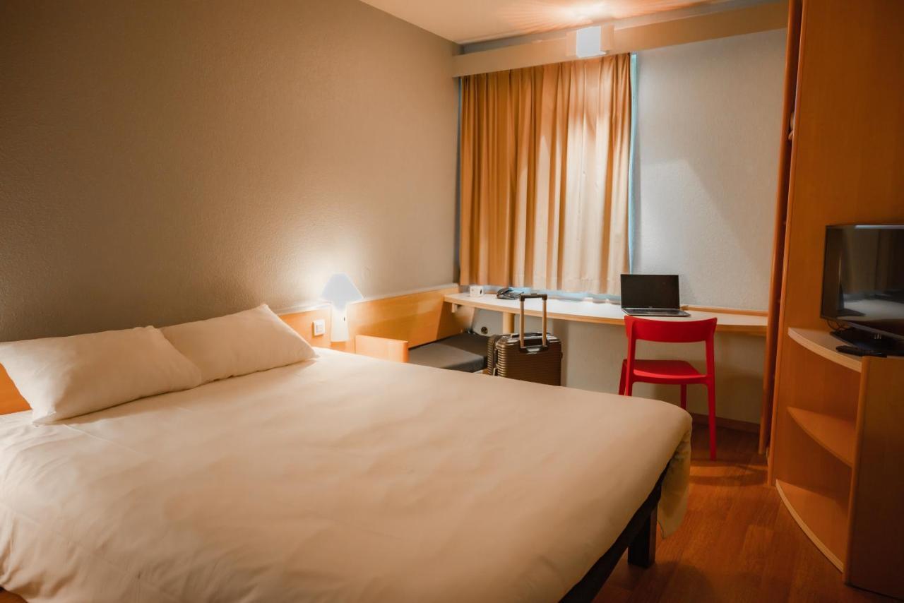Ibis Colmar Est - Hotel Restaurant En Alsace Horbourg-Wihr Exterior photo